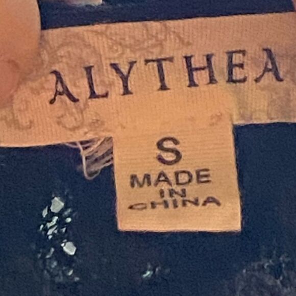 Alythea Shorts Romper With Lace - Picture 4 of 8